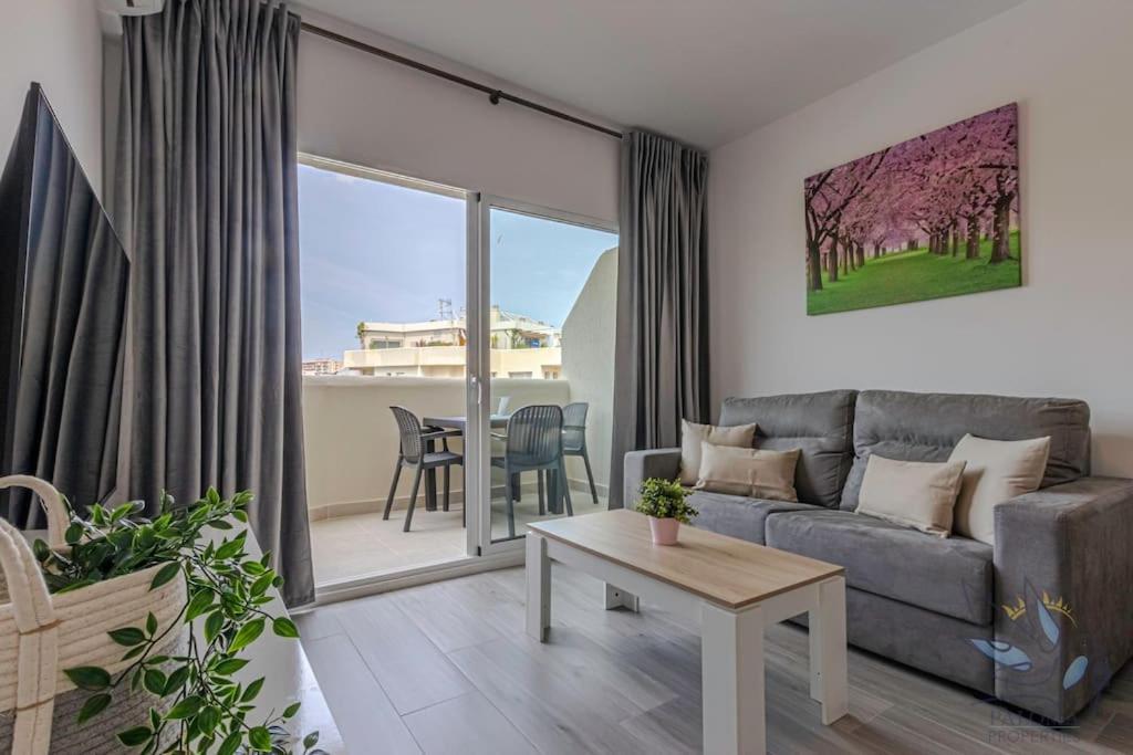 Precioso De 1 En Benalbeach Apartamento *