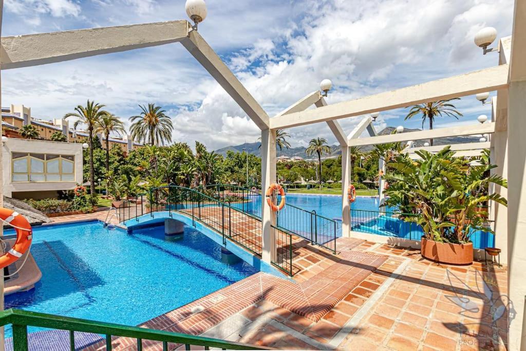 Precioso De 1 En Benalbeach Apartamento